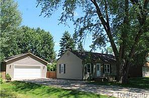 2nd image of 34016 Edna St