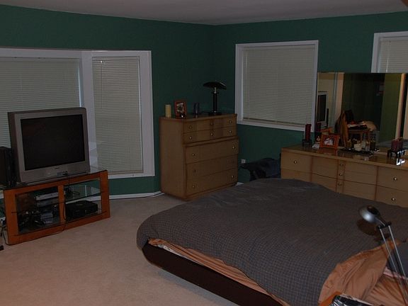 2nd image of 12827 NE 84th St
