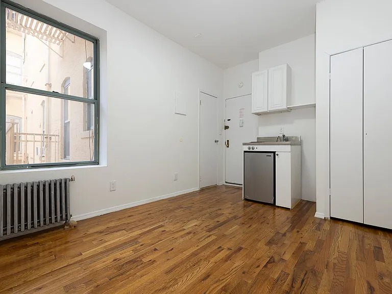 244 W 64th St #3F — Photo 1