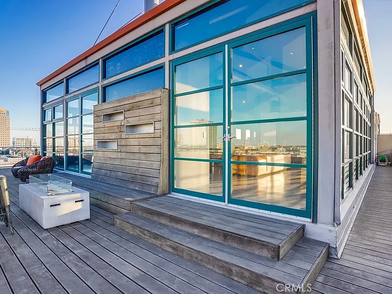 100 W 5th St #Penthouse 9B — Photo 56