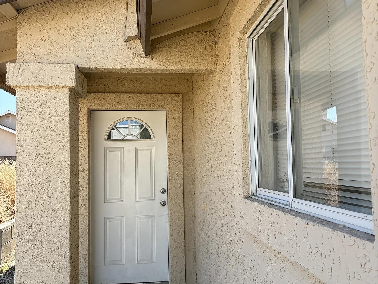 2028 Gates Avenue - 2 — Photo 1