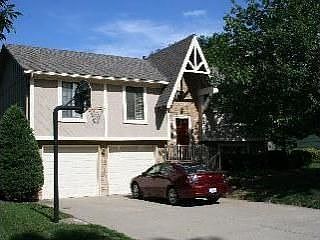 1st image of 1208 NE Birchwood Dr