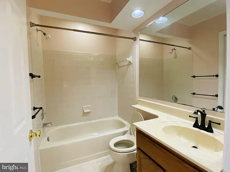 12888 Hunterbrook Dr — Photo 19