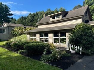 34 Arrowhead Rd, Saratoga Springs, NY 12866