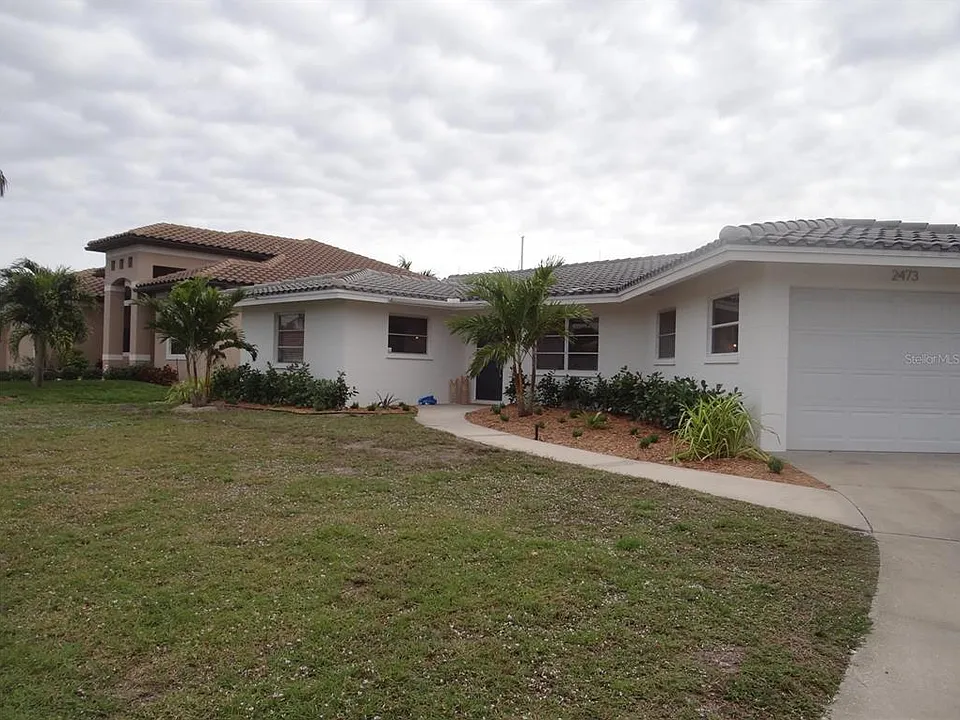 2473 Rosa Ln