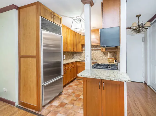 225 East 57th Street image 15 of 21