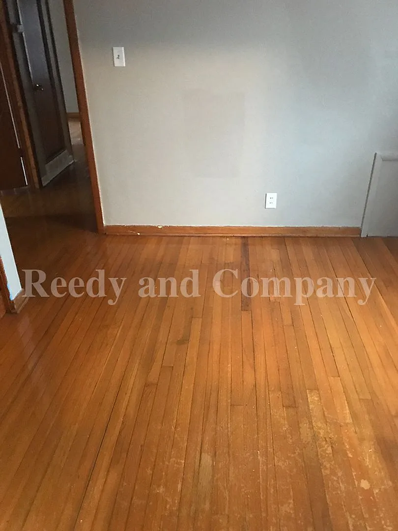 Welcome to 4523 E. Mallory Ave! — Photo 4
