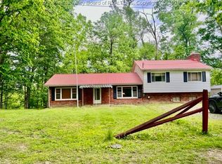 439 Mercury Rd, Charleston, WV 25309