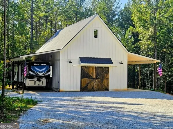 1961 N Hicks Rd, Toccoa, GA 30577