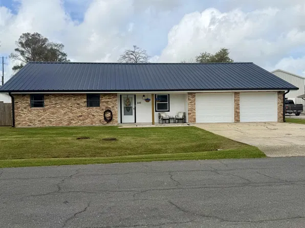 225 Guidry St, Bourg, LA 70343