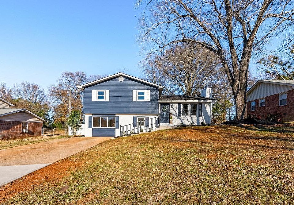 1st image of 24 Willowood Dr