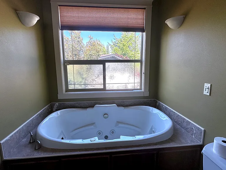 3724 W Grandview Ave — Photo 9