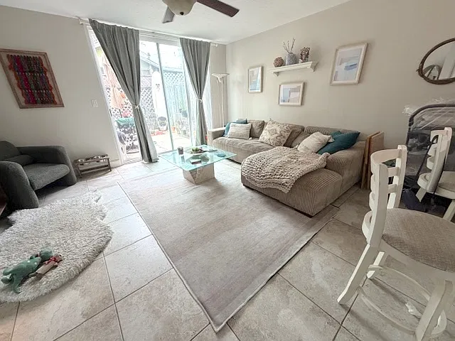 2 bed, 850 sqft, $3,775 — Photo 3