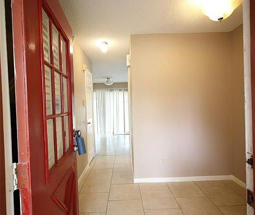5th image of 3331 Hidden Creek Dr
