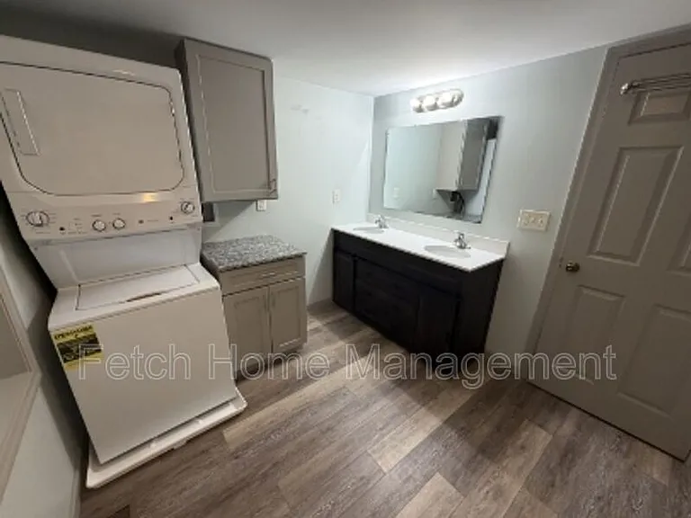 34 N Lee St — Photo 22