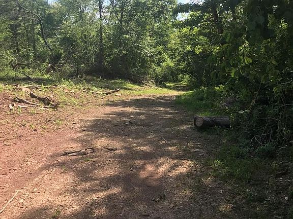 3rd image of Valley St