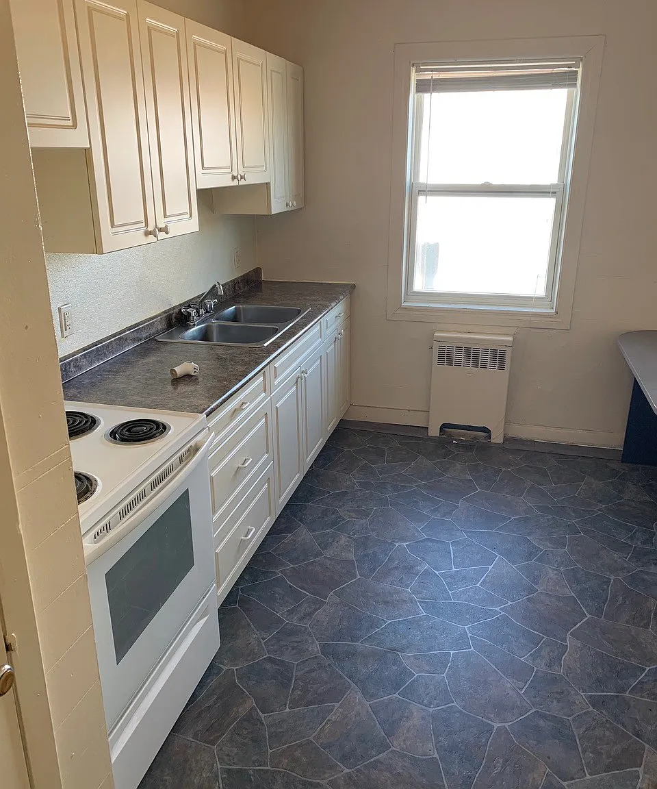 210 Jamison Avenue — Photo 2