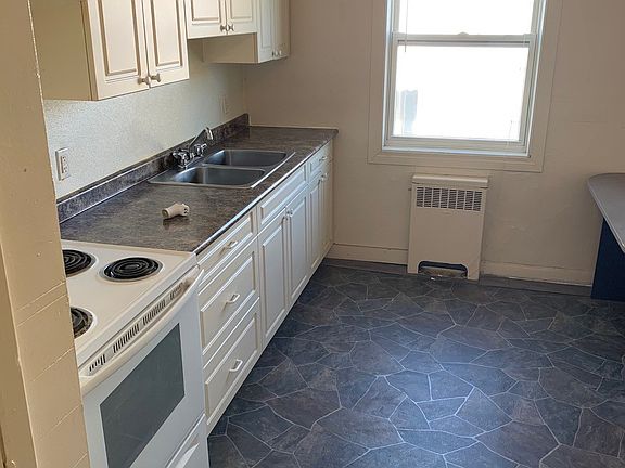 2nd image of 210 Jamison Ave #6