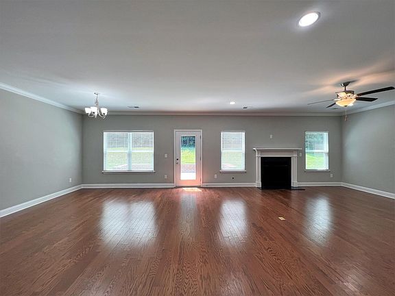 3rd image of 132 E Westcott Overlook
