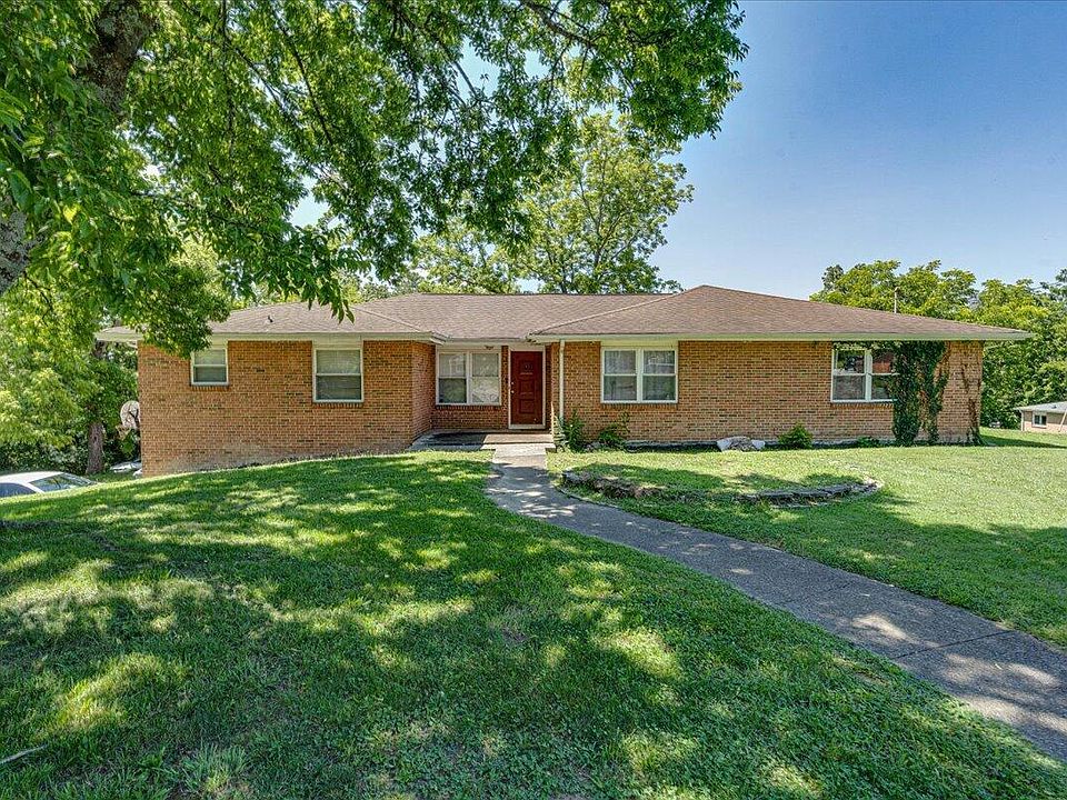1st image of 304 Wygoda Cir