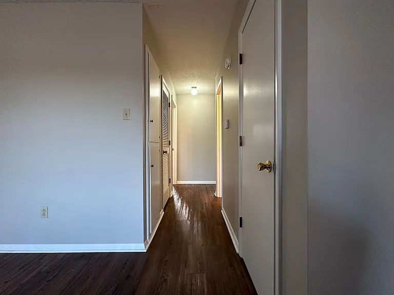 209 Lecta Ave #4 — Photo 6