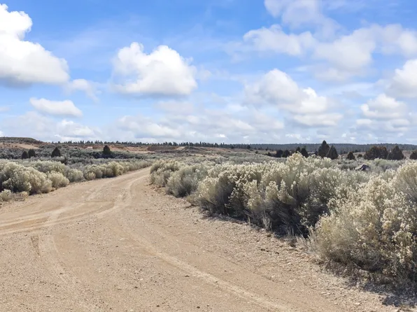 1701 W Utah State Hwy #12, Bryce, UT 84764