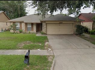 11627 Cliveden Dr, Houston, TX 77066