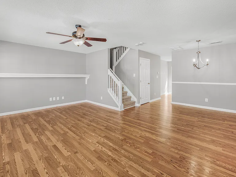 339 Malamute Ln — Photo 12