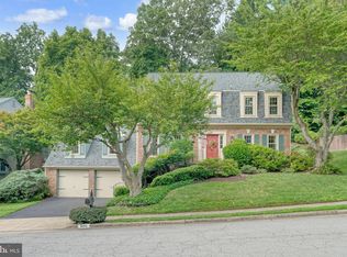 8415 Golden Aspen Ct, Springfield, VA 22153