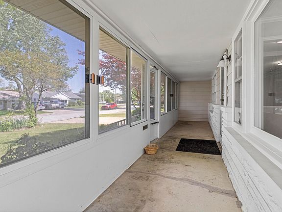 5th image of 211 Lody Ln