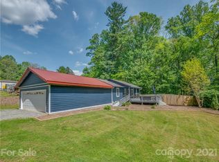 441 Burns Creek Rd, Etowah, NC 28729