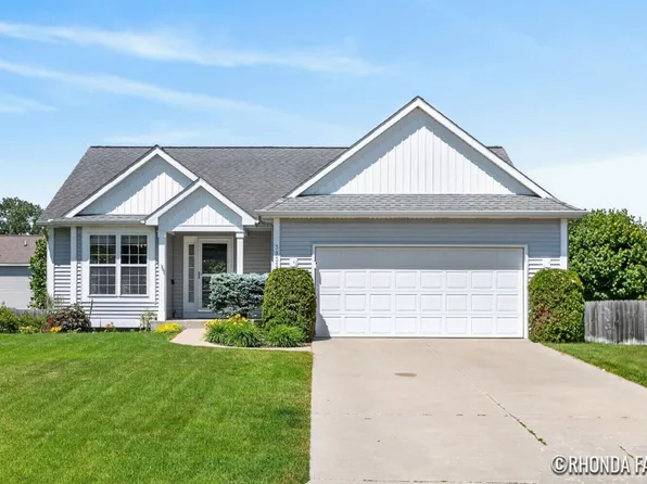 3933 Spruce Ln, Holland, MI 49424