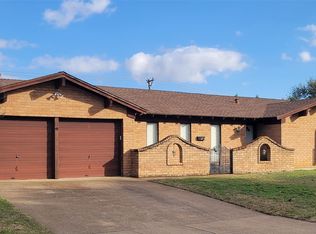 7813 Pebbleford Rd, Fort Worth, TX 76134