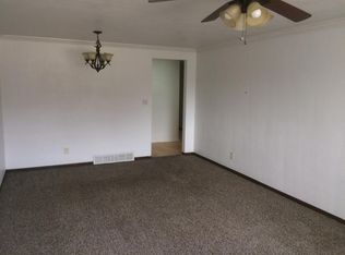 8518 32nd Ave, Kenosha, WI 53142