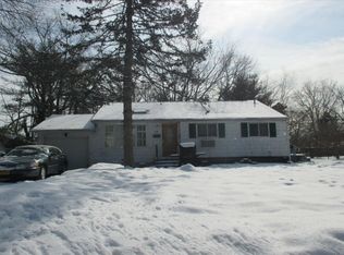 112 Pear St, Brentwood, NY 11717