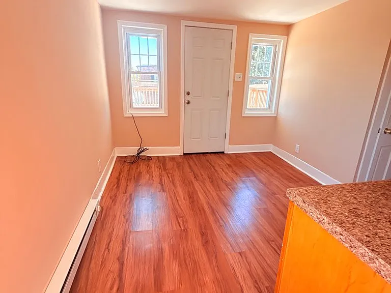 384 E High St — Photo 4