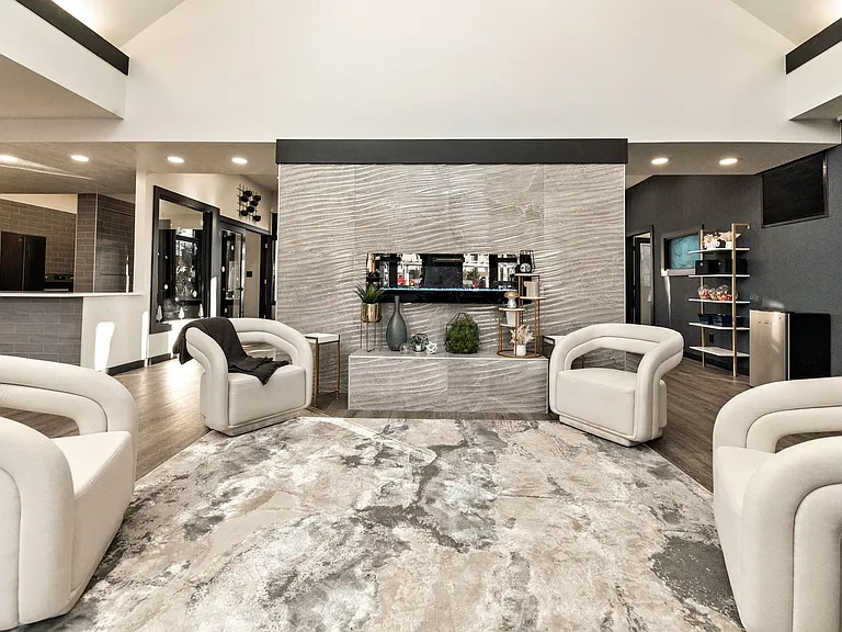 Stratford Chase Townhomes — Photo 10