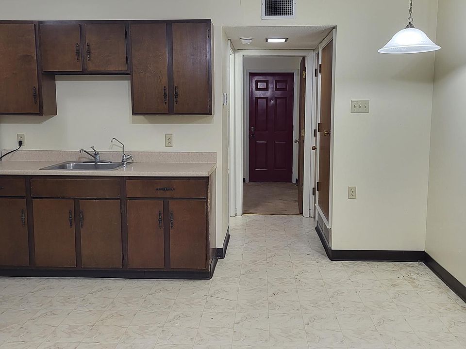 1st image of 600 3rd St #19