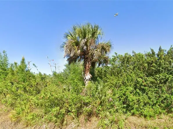 614 Clayton AVE, LEHIGH ACRES, FL 33972
