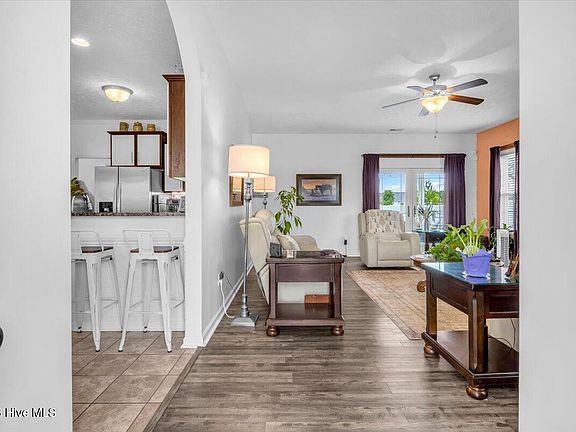 4th image of 121 Buckhaven Drive