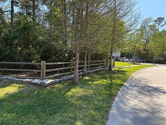 3rd image of 202-204 Camellia Dr