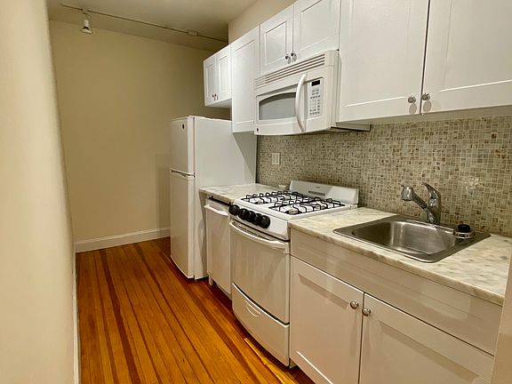 2nd image of 235 E 50th St APT 25