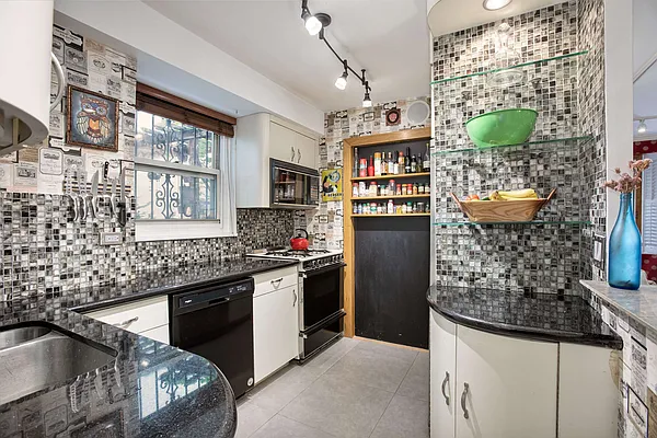 Sold by Compass | media 6