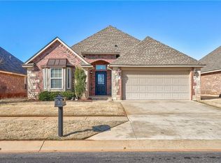 16221 Snowy Owl Dr, Edmond, OK 73013
