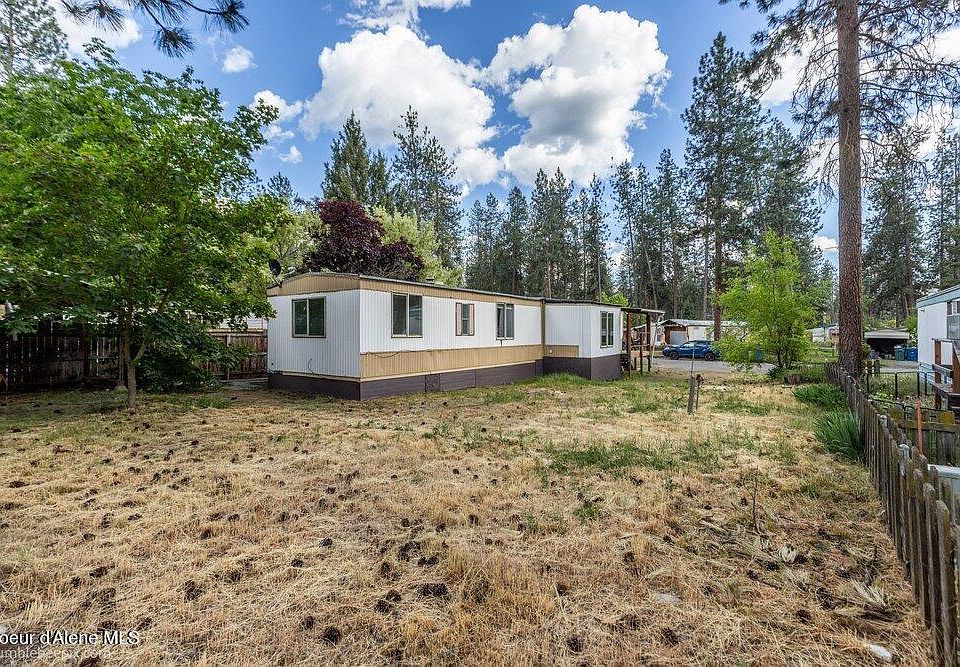 1st image of 3075 E Collingwood Ave