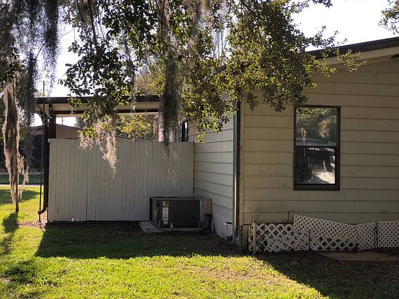 3rd image of 2059 Troon St