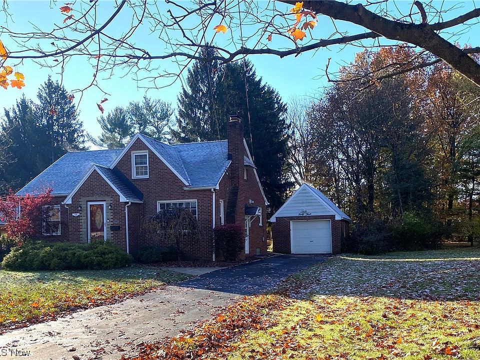 1st image of 43 Island Dr