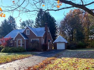 43 Island Dr, Poland, OH