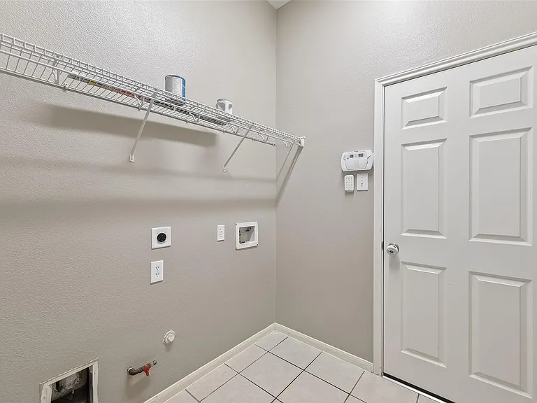 6431 Applewood Forest Dr — Photo 32