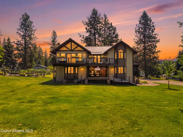 1542 Peninsula Rd, Hope, ID 83836